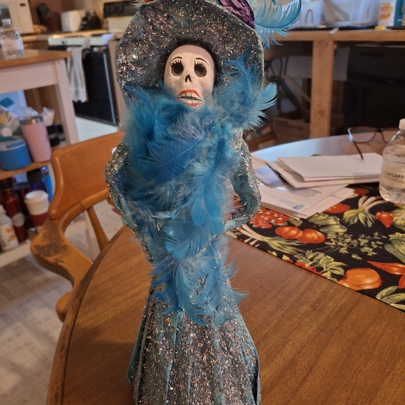 Day of the Dead Catrina Figurine - Picture 1 of 2